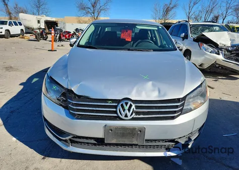 2014 Volkswagen Passat S from USA, damaged, VIN 1VWAT7A3XEC038741